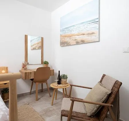 Apartments And Rooms Jakic Guest house