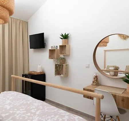 Guest house Apartments And Rooms Jakic