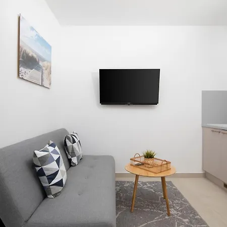 Apartments And Rooms Jakic Gostinjska kuća