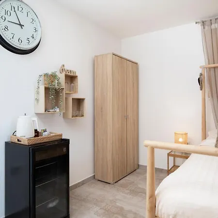 Apartments And Rooms Jakic 3*
