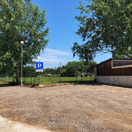 Apartments And Rooms Jakic Gostinjska kuća Medulin