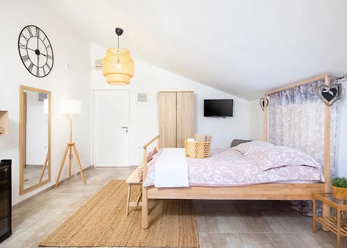 And Jakic 3* Medulin