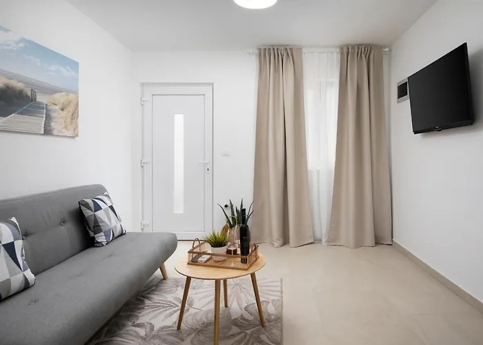 And Jakic Casa de hóspedes 3*